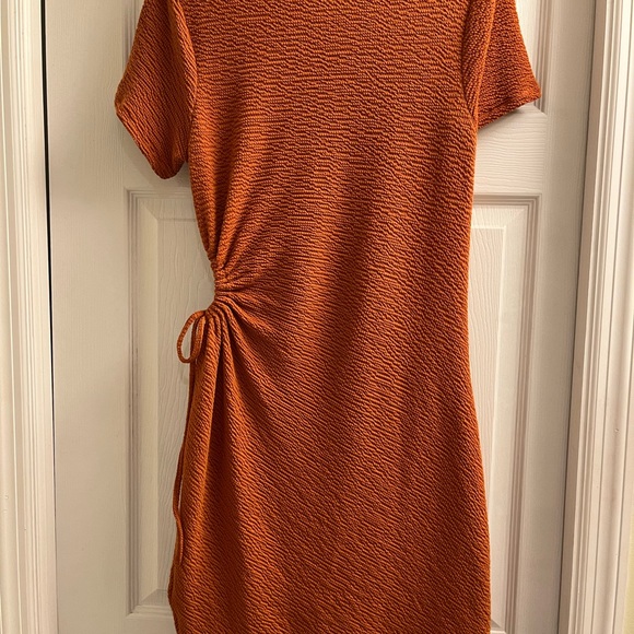 And Now This brand from Macy’s, cut-out, bodycon dress. 1X, rust color - Picture 11 of 13